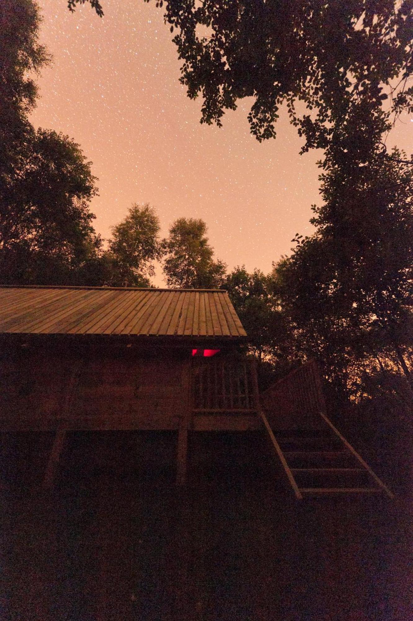 Les Cabanes De Rensiwez Mabompre Dış mekan fotoğraf