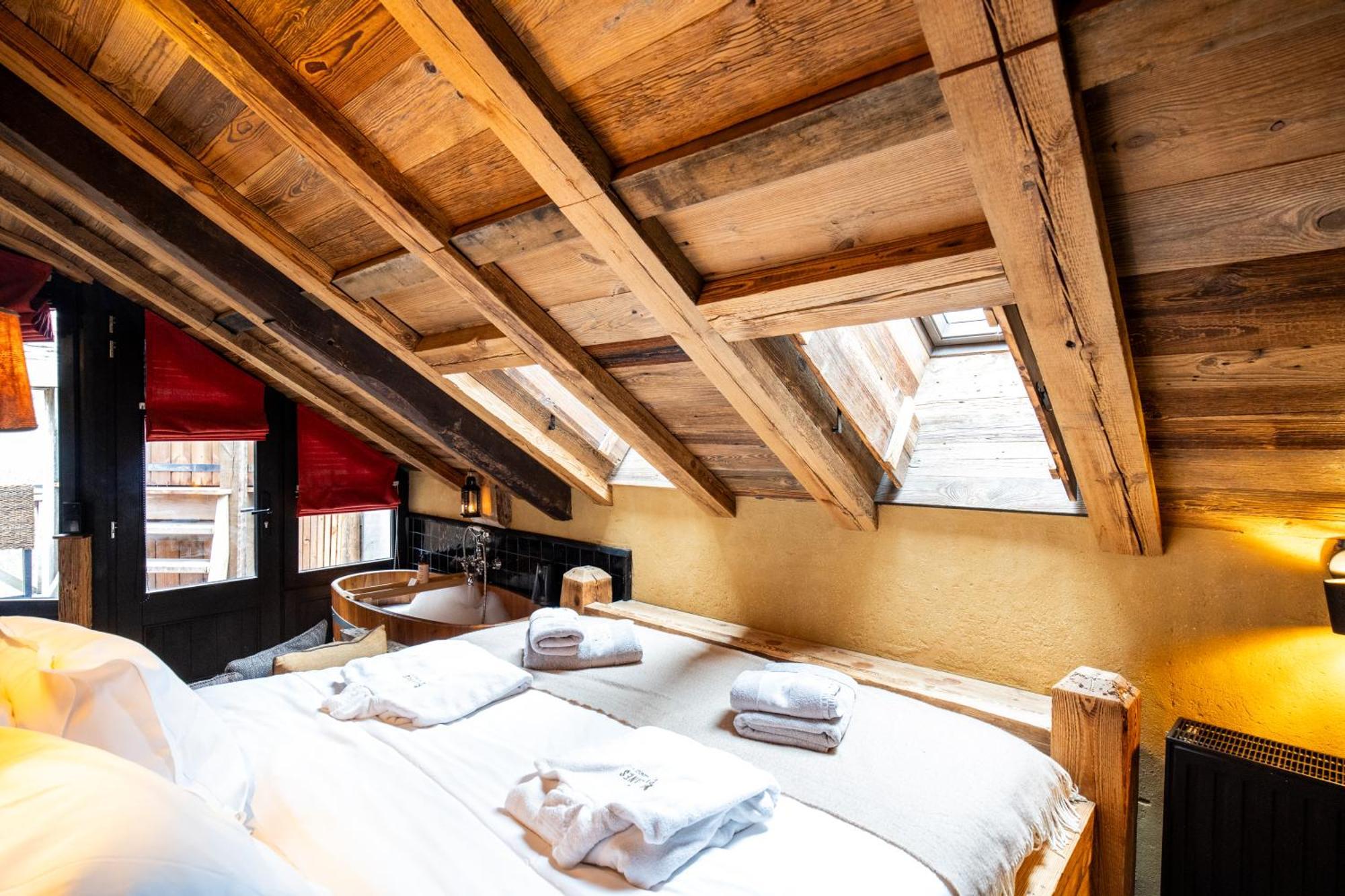 Les Cabanes De Rensiwez Mabompre Dış mekan fotoğraf