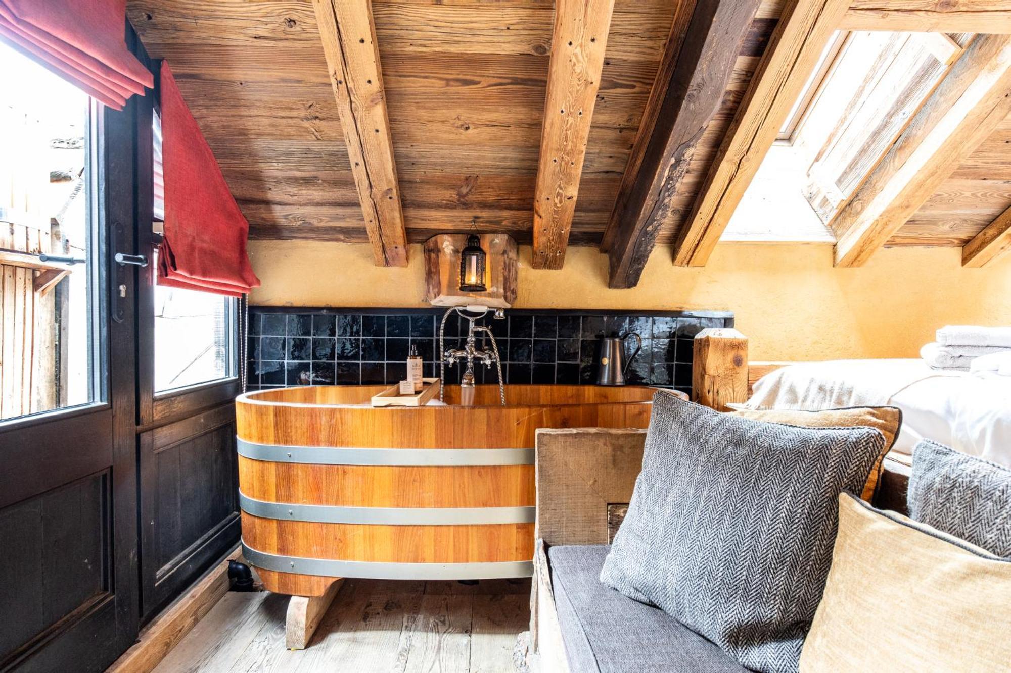 Les Cabanes De Rensiwez Mabompre Dış mekan fotoğraf